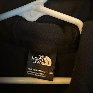 North face hooded zip up sweatshirt. Boys 3t. Black